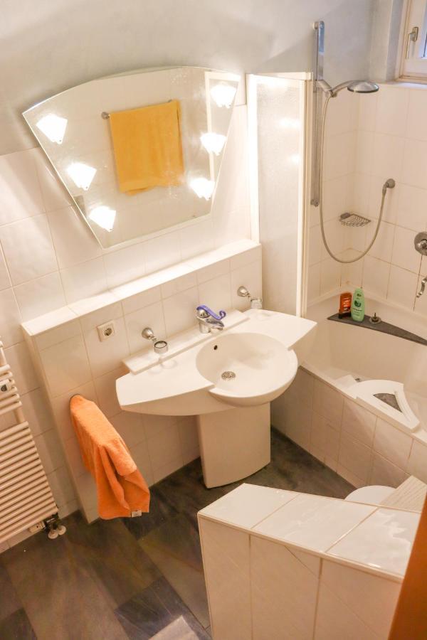 ميونيخ Exklusive Ferienwohnung Mit Garten - Nahe Messe المظهر الخارجي الصورة